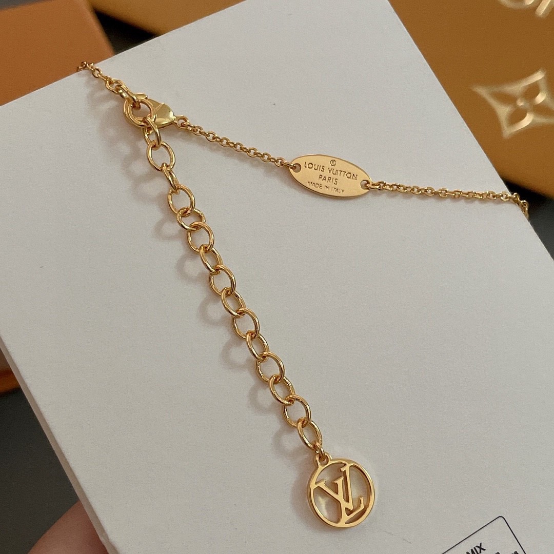 Louis Vuitton Necklace Adjustable L