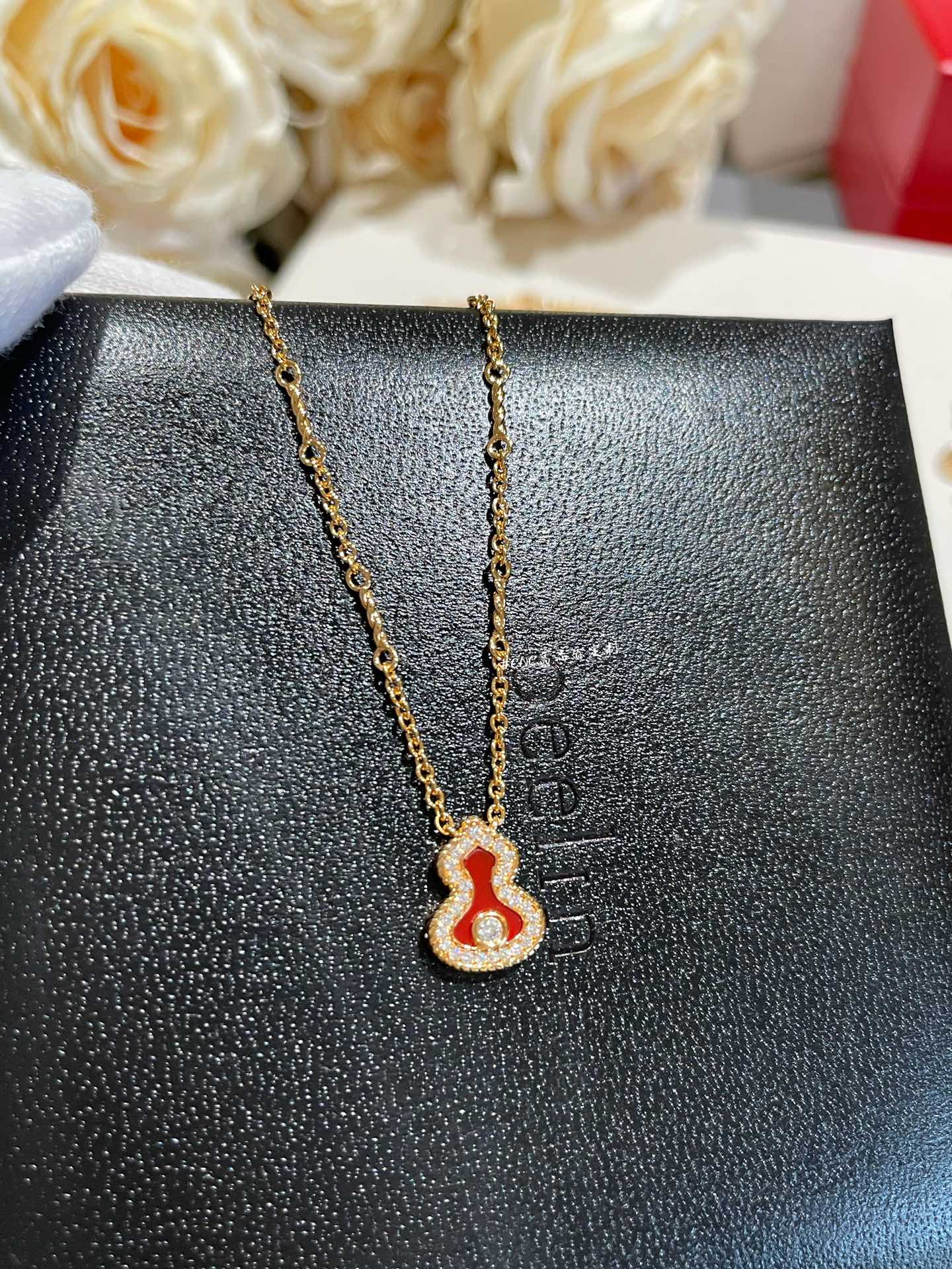 Qeelin Necklace Diamond Inlaid L