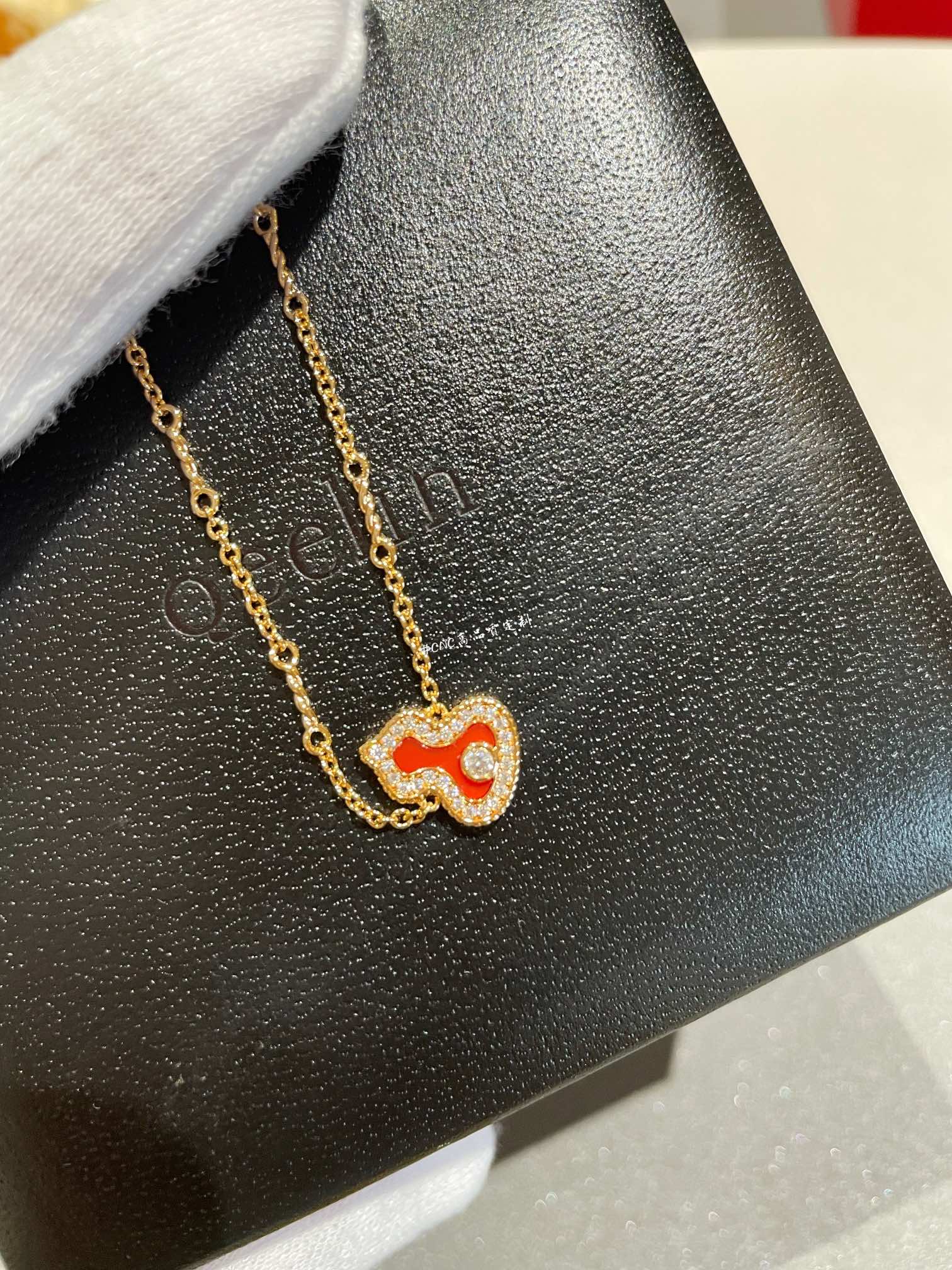 Qeelin Necklace Diamond Inlaid L