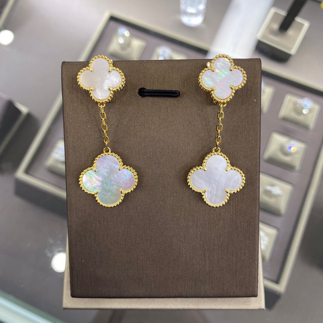Van Cleef Arpels Earrings