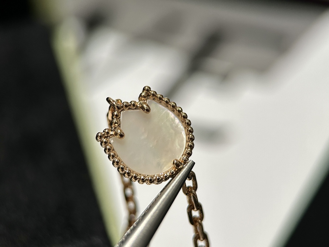 Van Cleef Arpels Bracelet