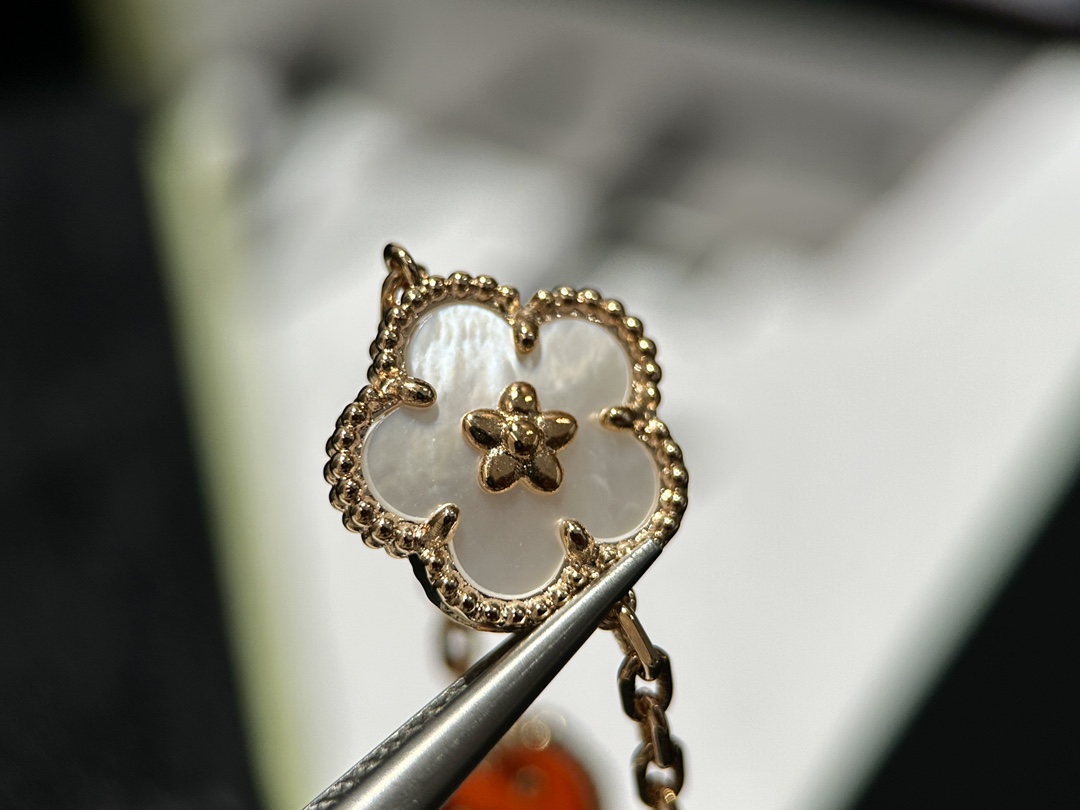 Van Cleef Arpels Bracelet