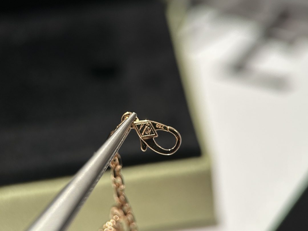 Van Cleef Arpels Bracelet