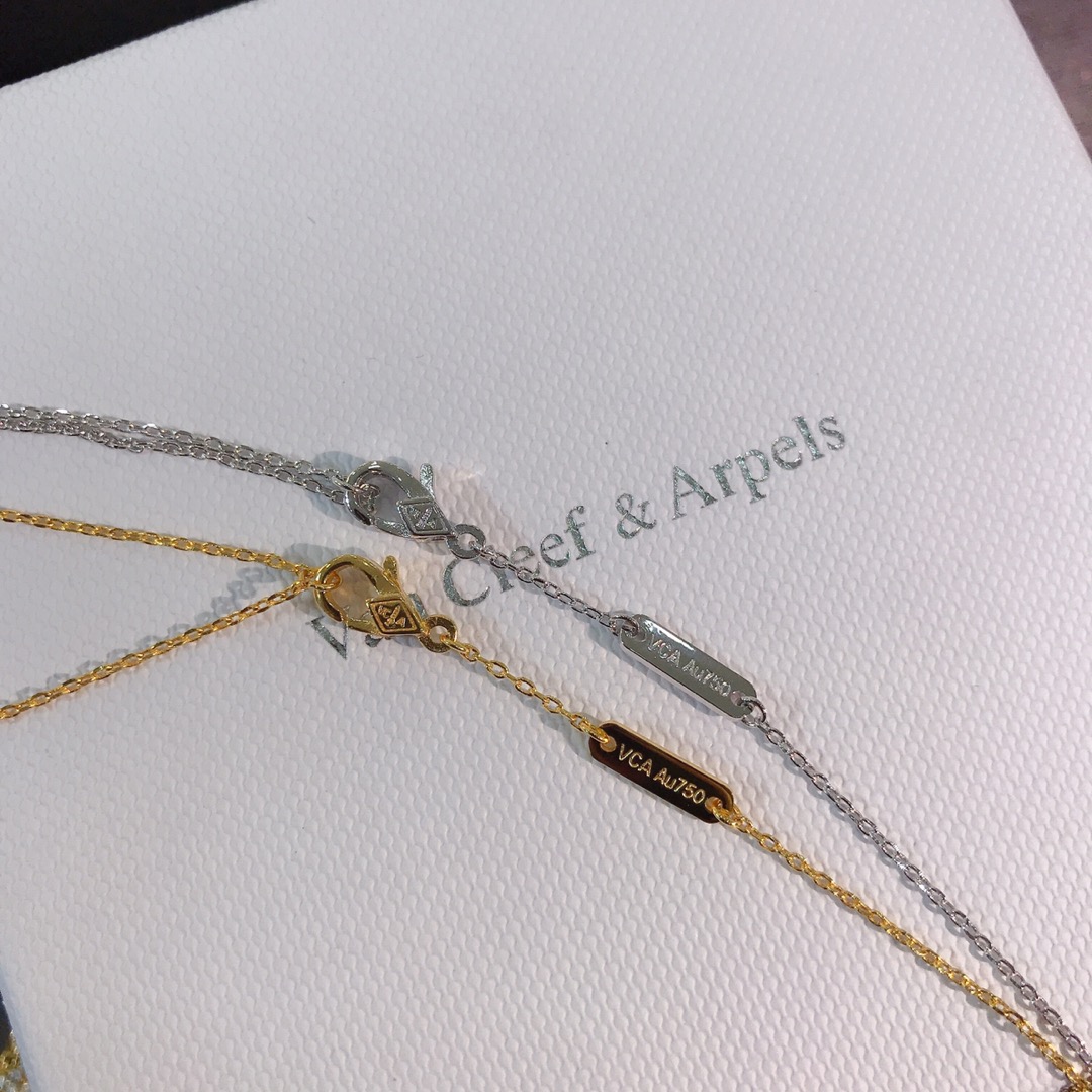 Van Cleef Arpels Necklace