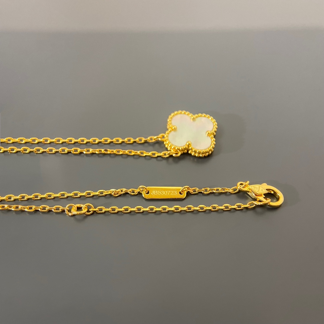 Van Cleef Arpels Necklace Gold Gold Inlaid 42cm