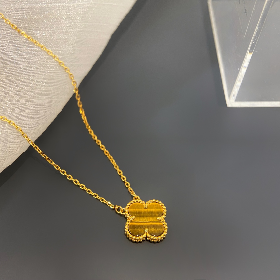 Van Cleef Arpels Necklace Gold Gold Inlaid 42cm