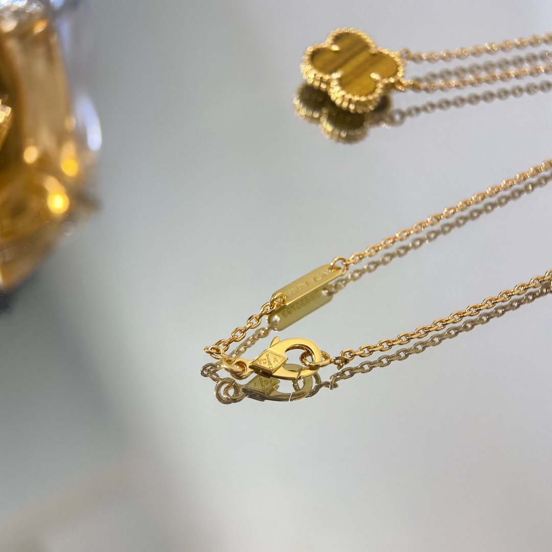 Van Cleef Arpels Necklace Gold Gold Inlaid 42cm