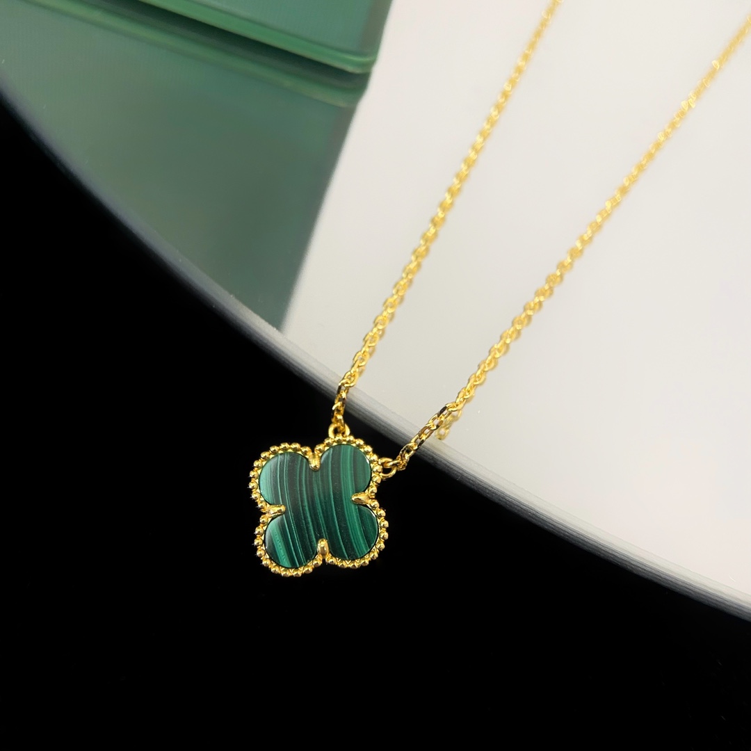 Van Cleef Arpels Necklace Gold Gold Inlaid 42cm
