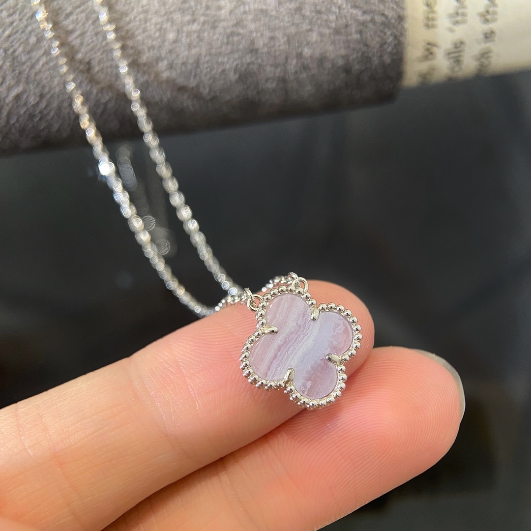 Van Cleef Arpels Necklace Gold Inlaid 42cm