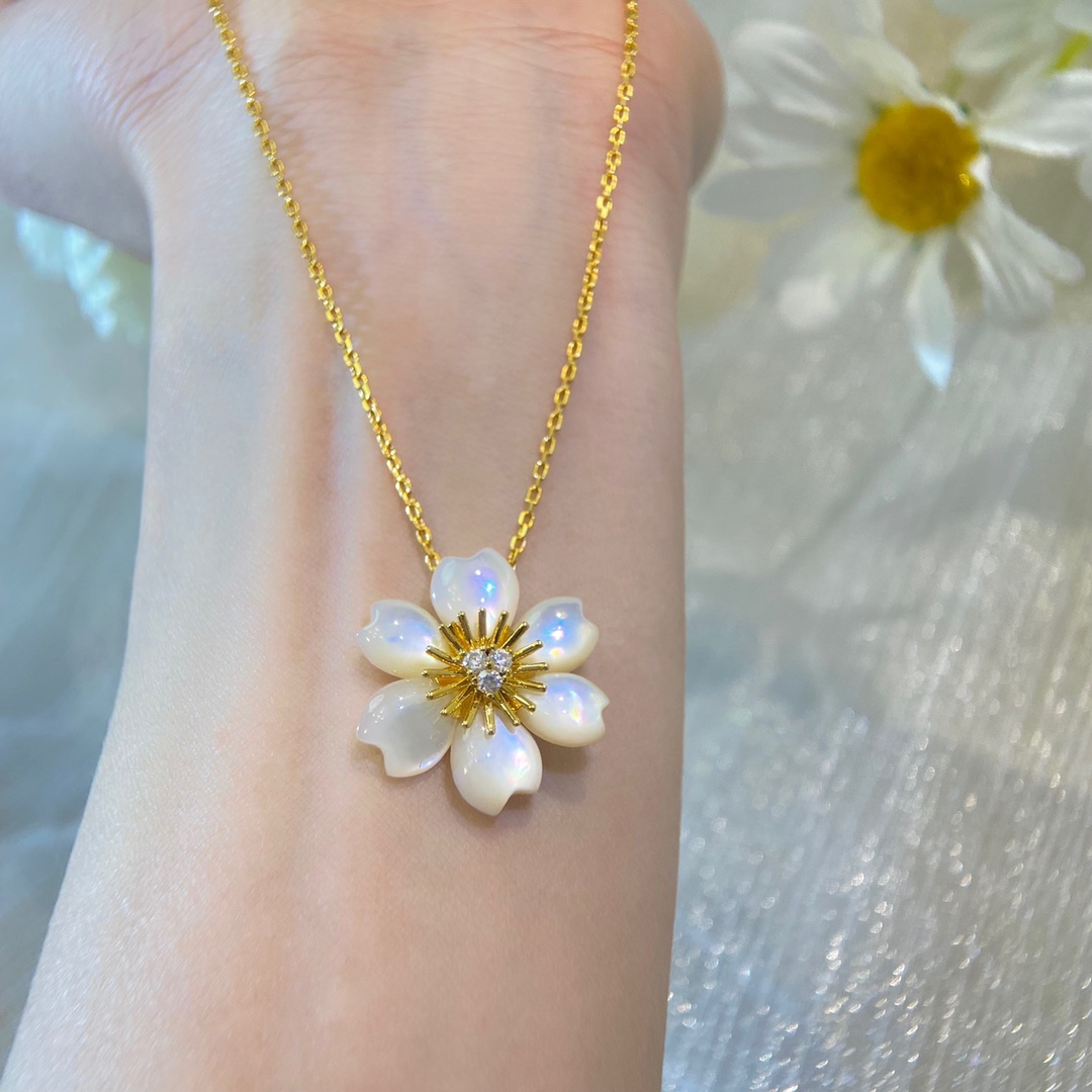 Van Cleef Arpels Necklace Gold S-l