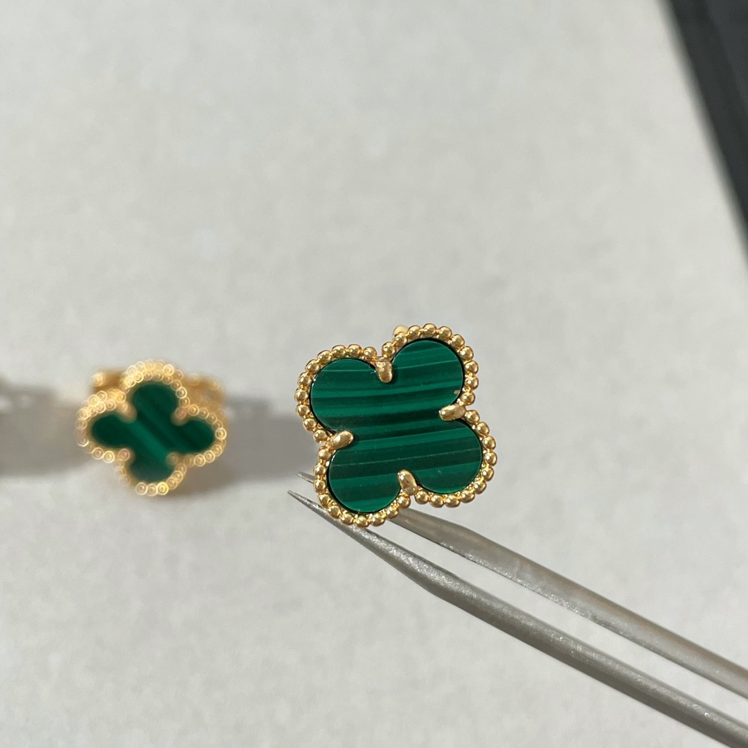 Van Cleef Arpels Basic Jewelry Gold