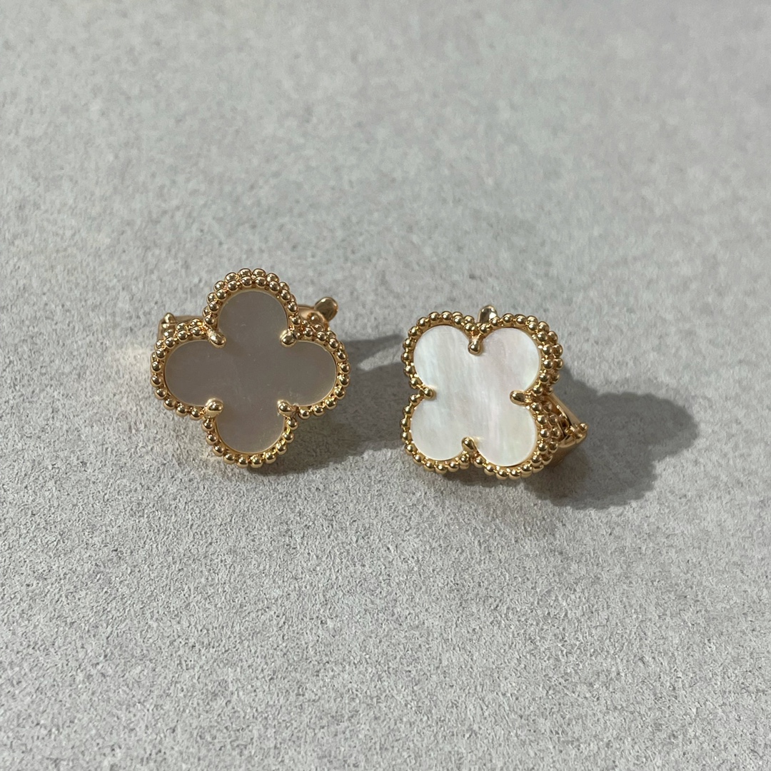 Van Cleef Arpels Basic Jewelry Gold