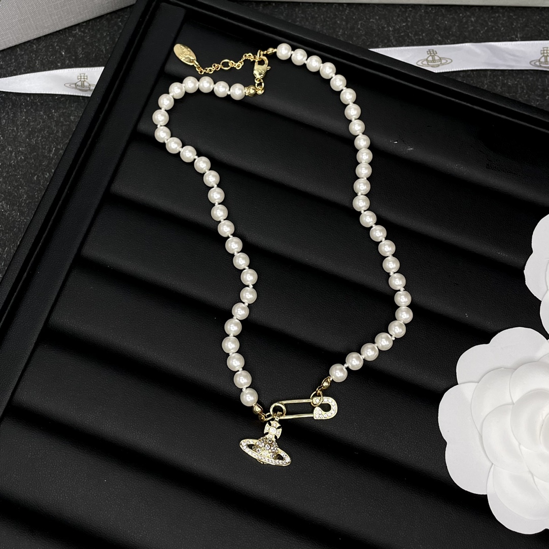 Viviennewestwood Necklace Pearl S