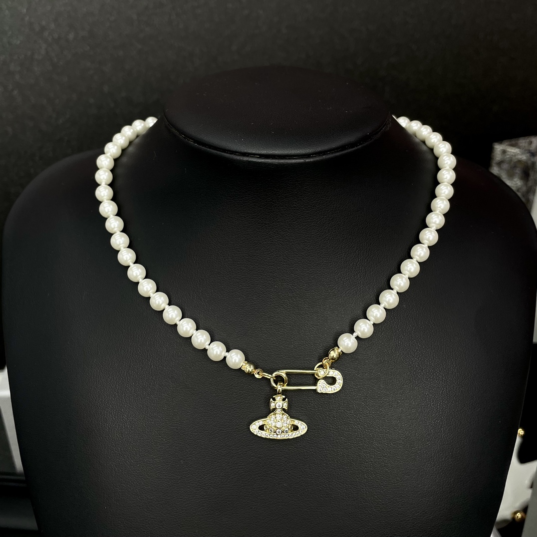 Viviennewestwood Necklace Pearl S