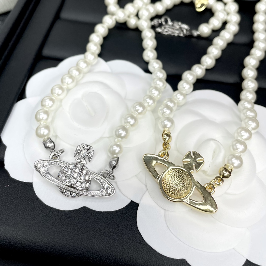 Viviennewestwood Necklace Pearl S