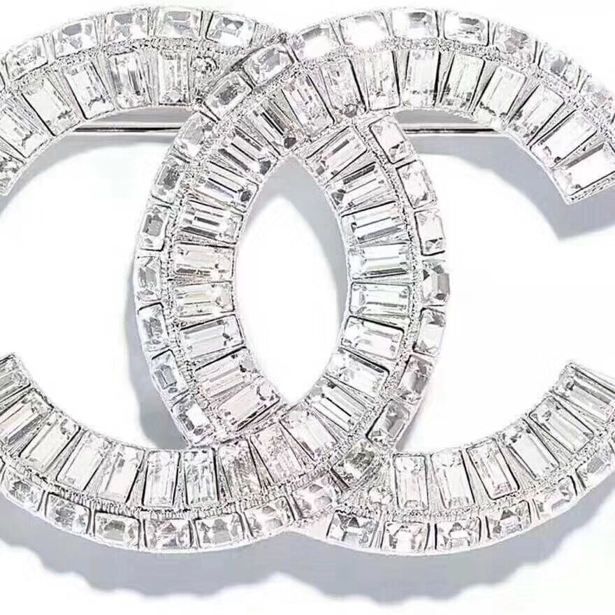 Chanel Brooch L