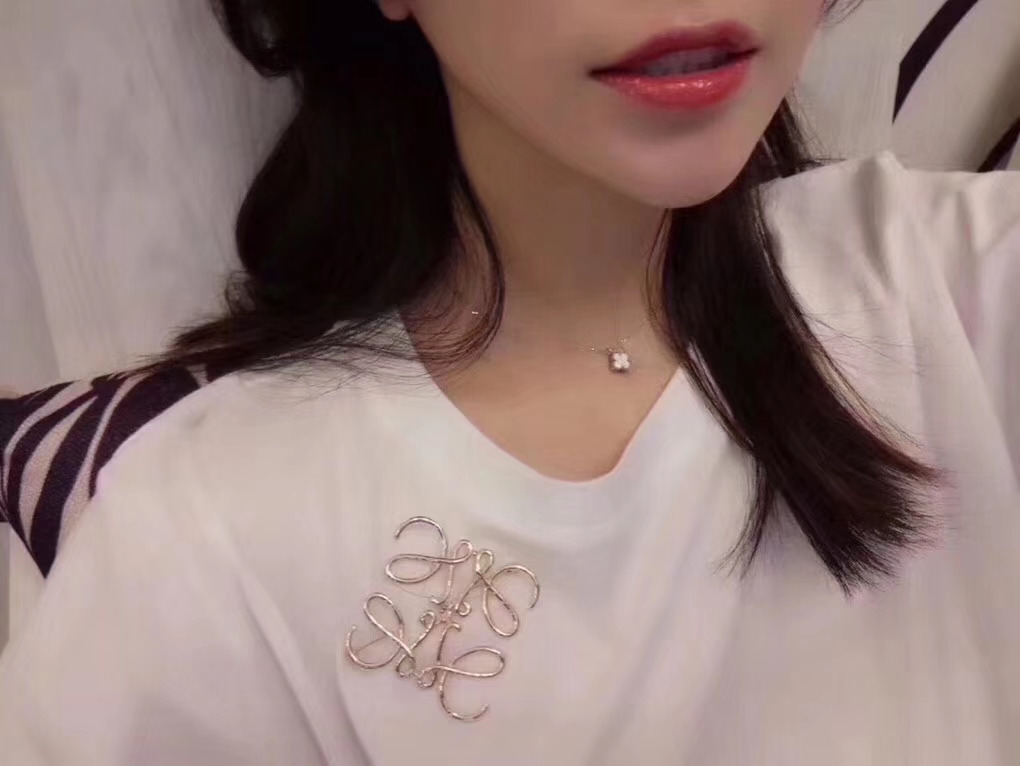 Chanel Brooch L
