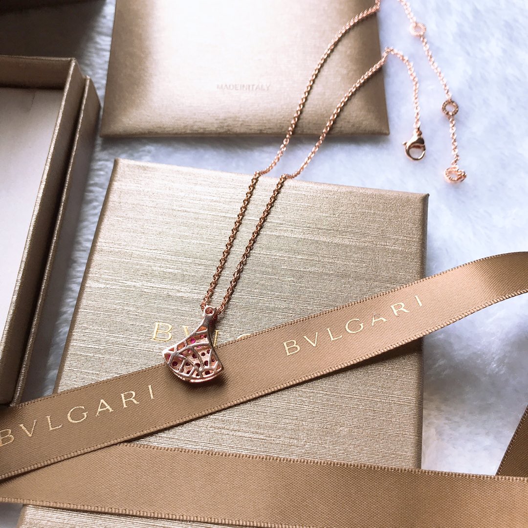 Bvlgari Necklace Pink