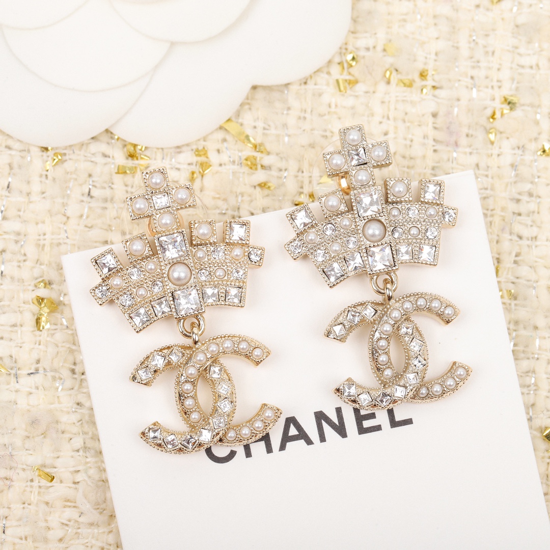 Chanel Earrings Pearl L