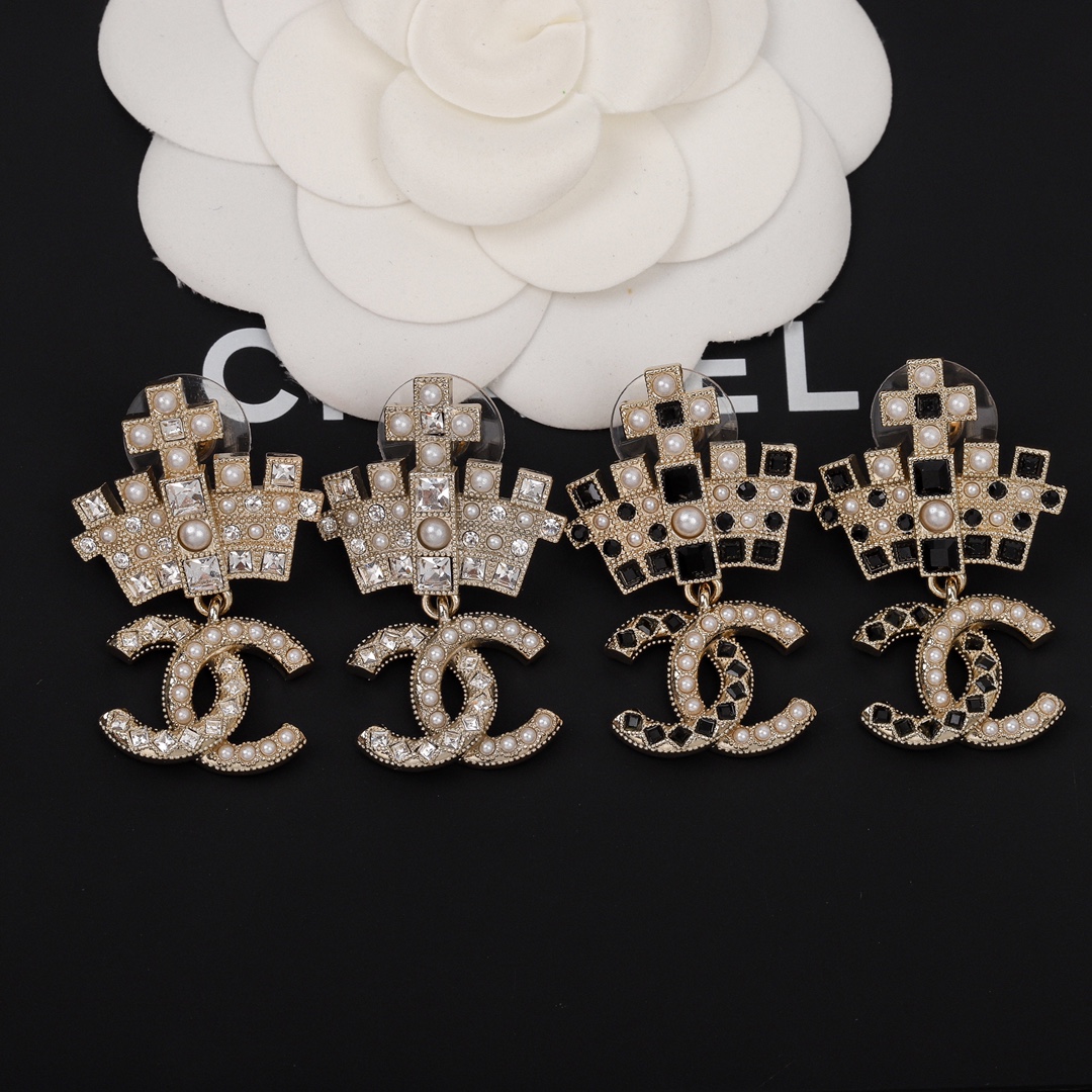 Chanel Earrings Pearl L
