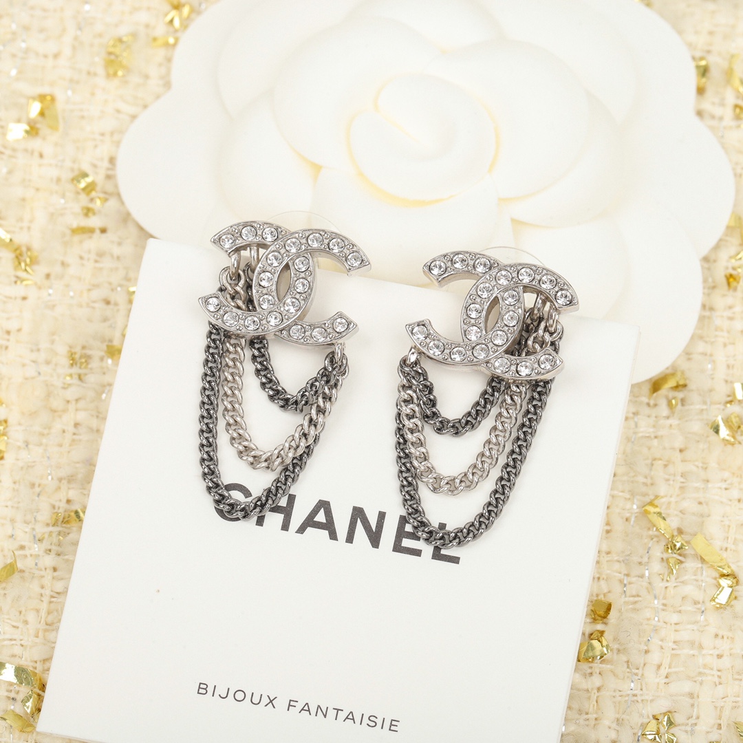 Chanel Earrings L
