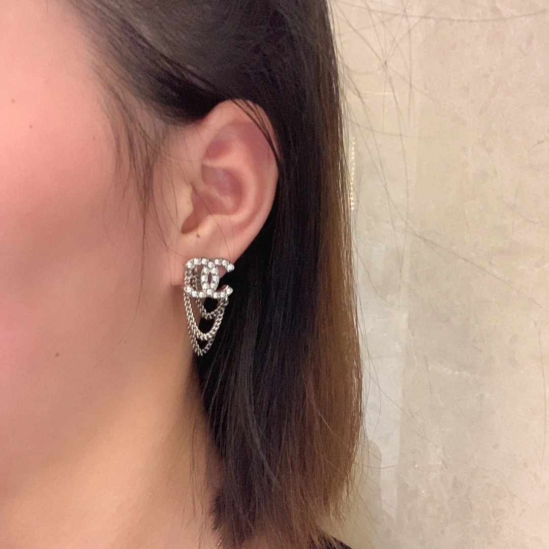 Chanel Earrings L