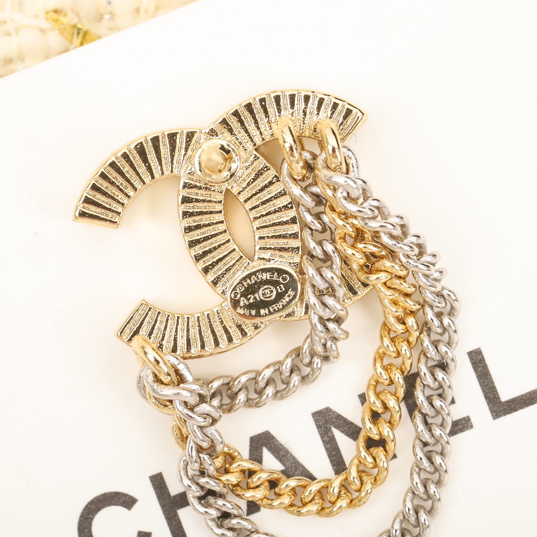 Chanel Earrings L