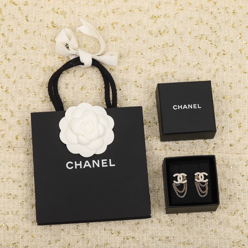 Chanel Earrings L