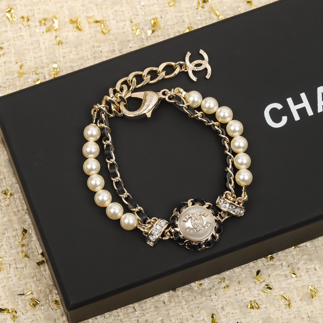Chanel Bracelet Pearl L