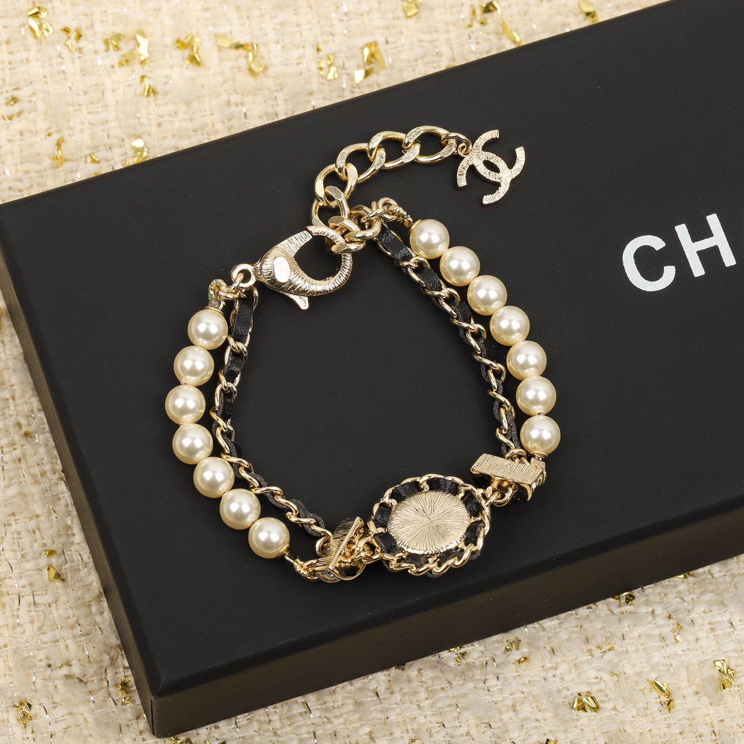 Chanel Bracelet Pearl L