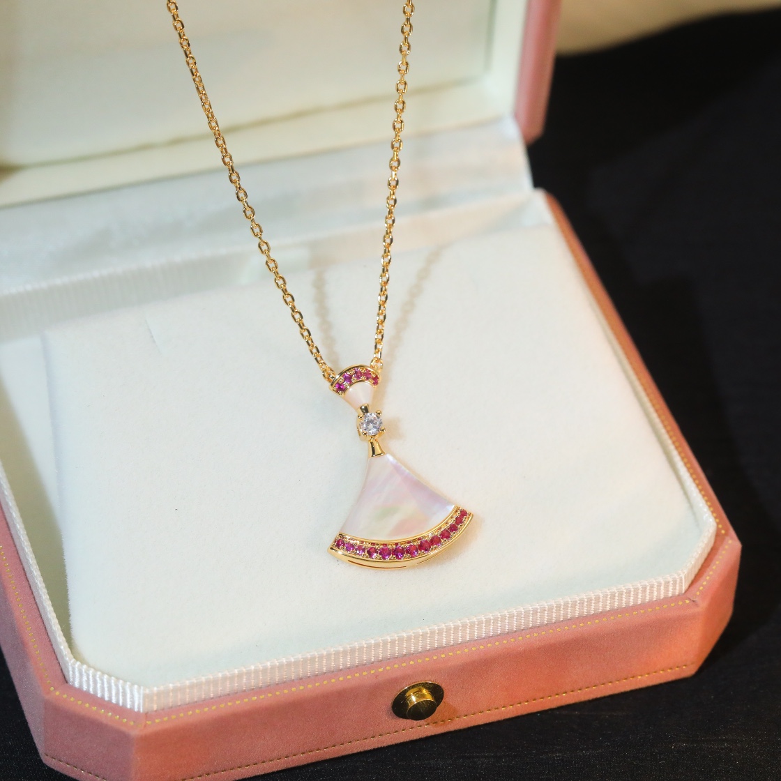 Bvlgari Female Necklace S-43cm-m