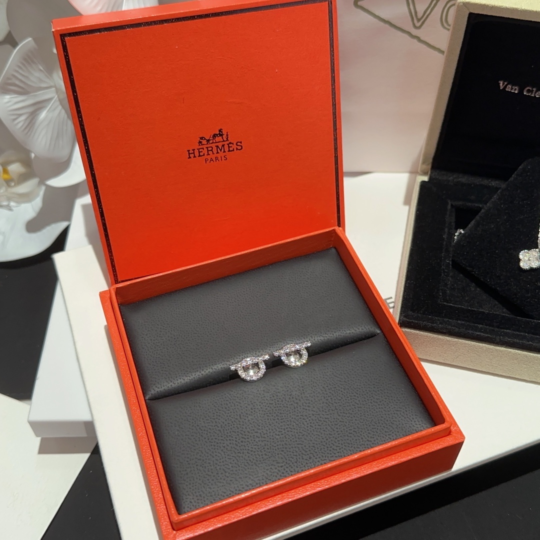 Van Cleef Arpels Necklace Inlaid