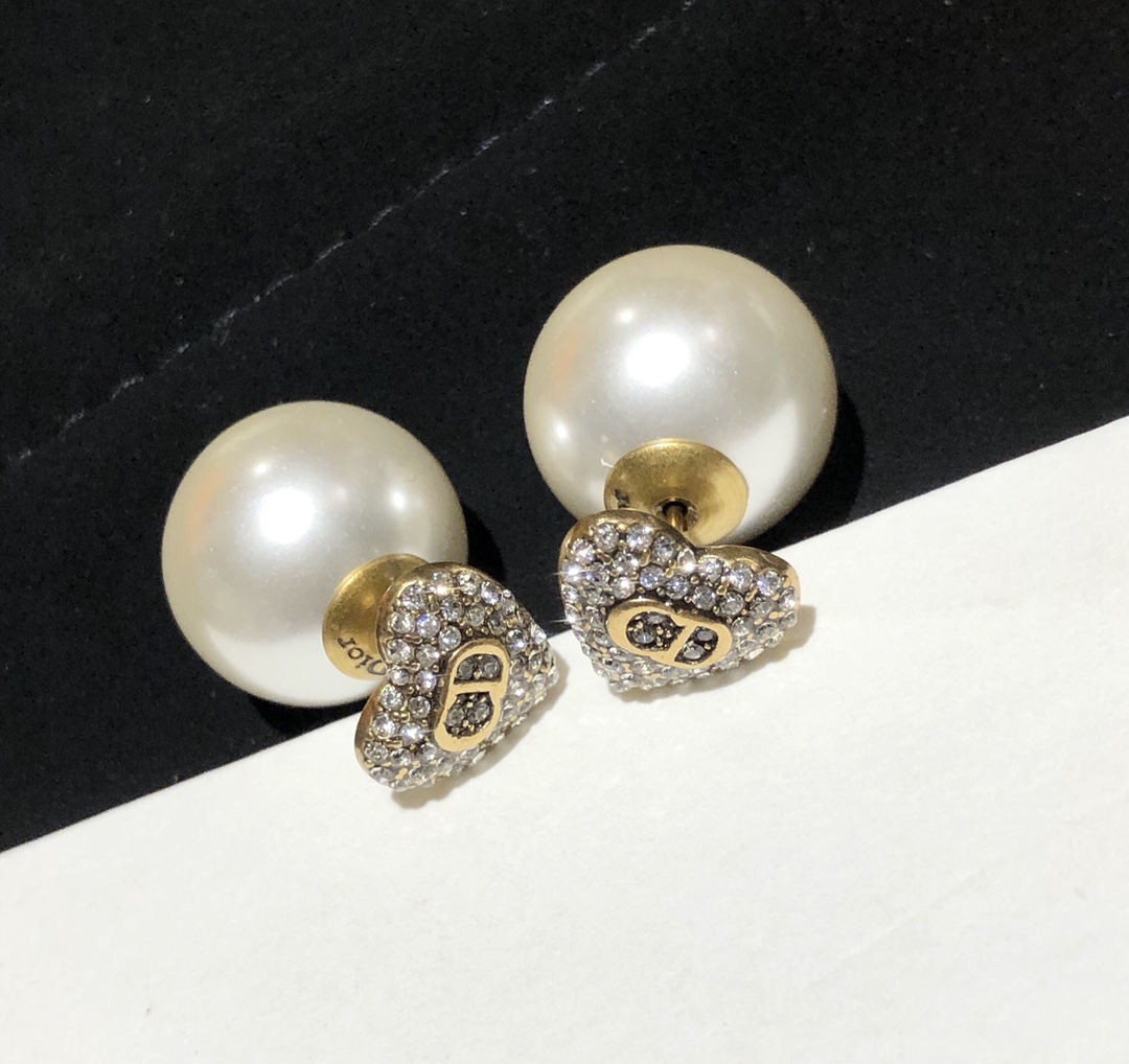 Dior Earrings Pearl Gold