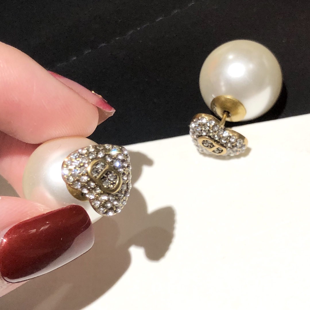 Dior Earrings Pearl Gold