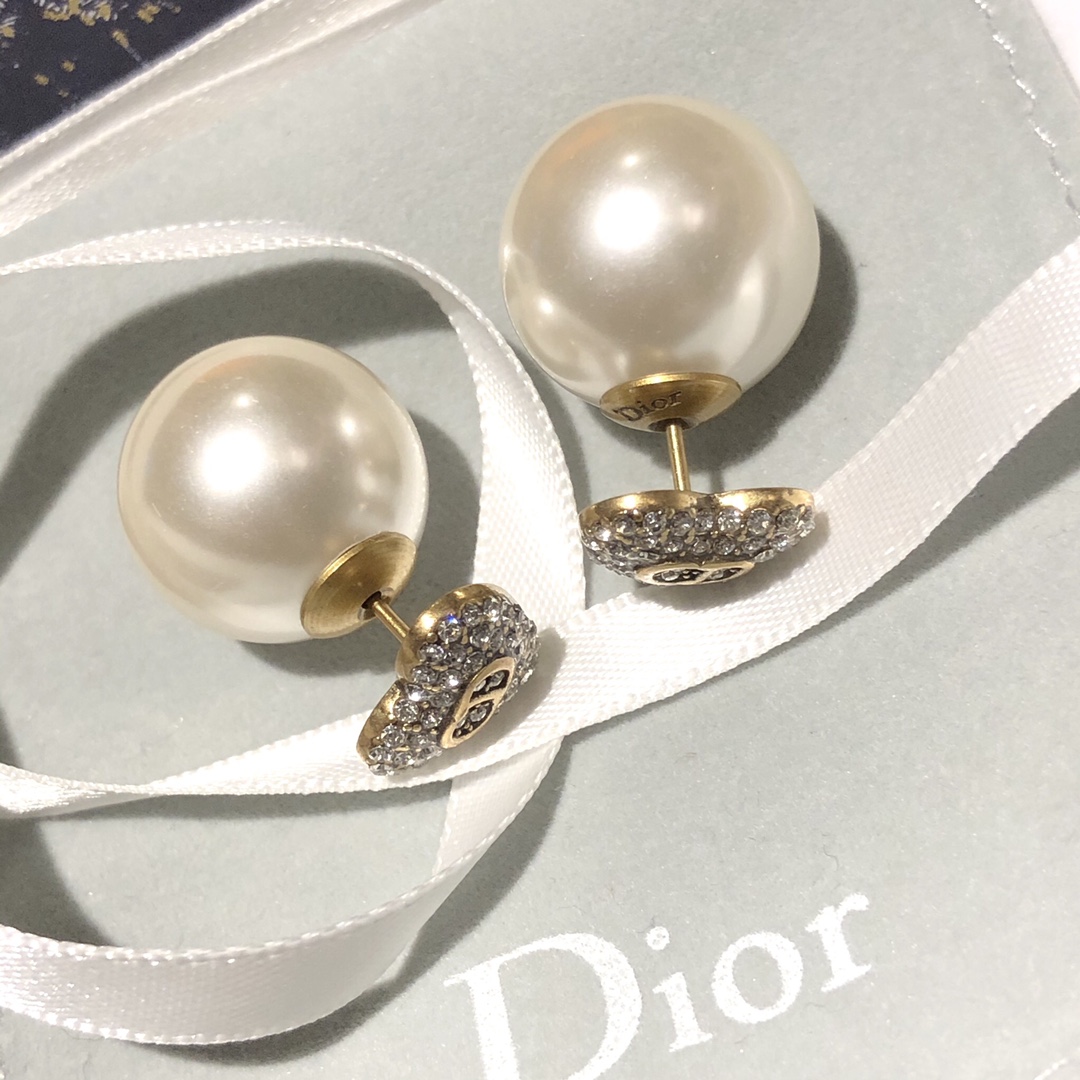 Dior Earrings Pearl Gold