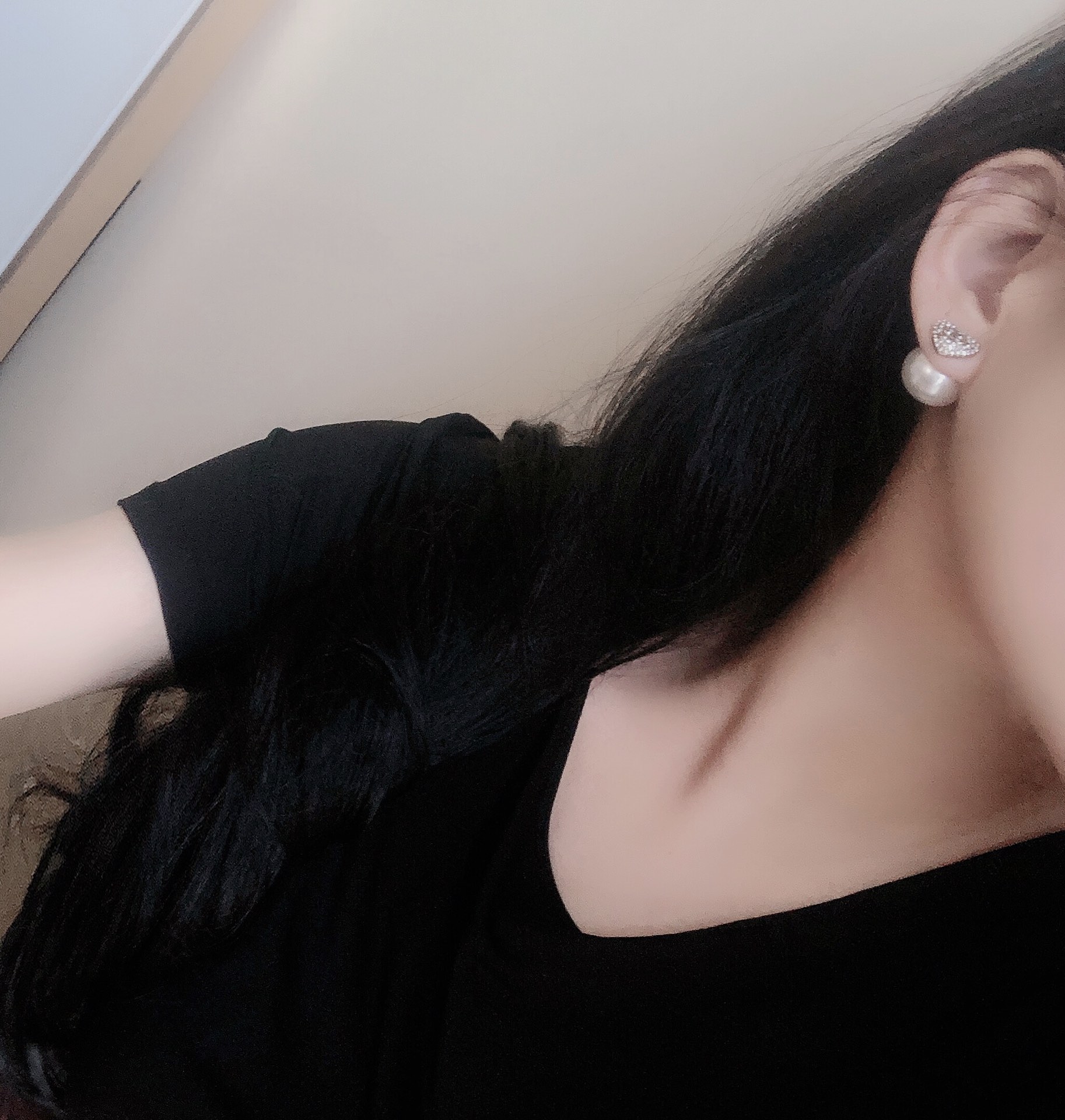 Dior Earrings Pearl Gold