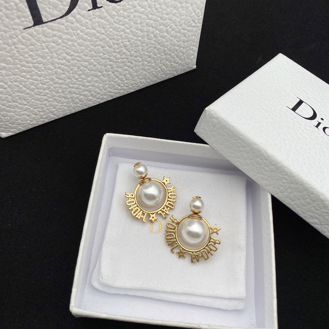 Dior Earrings Pearl