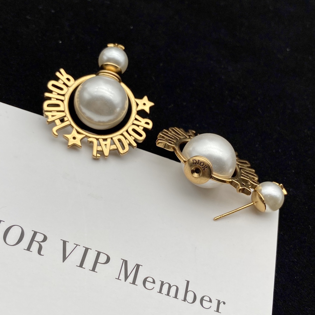 Dior Earrings Pearl
