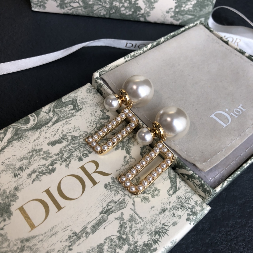 Dior Earrings Pearl