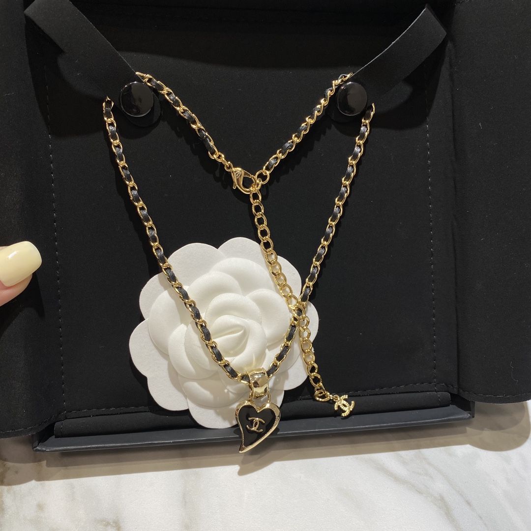 Chanel Necklace L