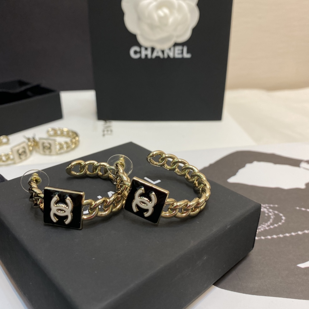 Chanel Earrings Inlaid L