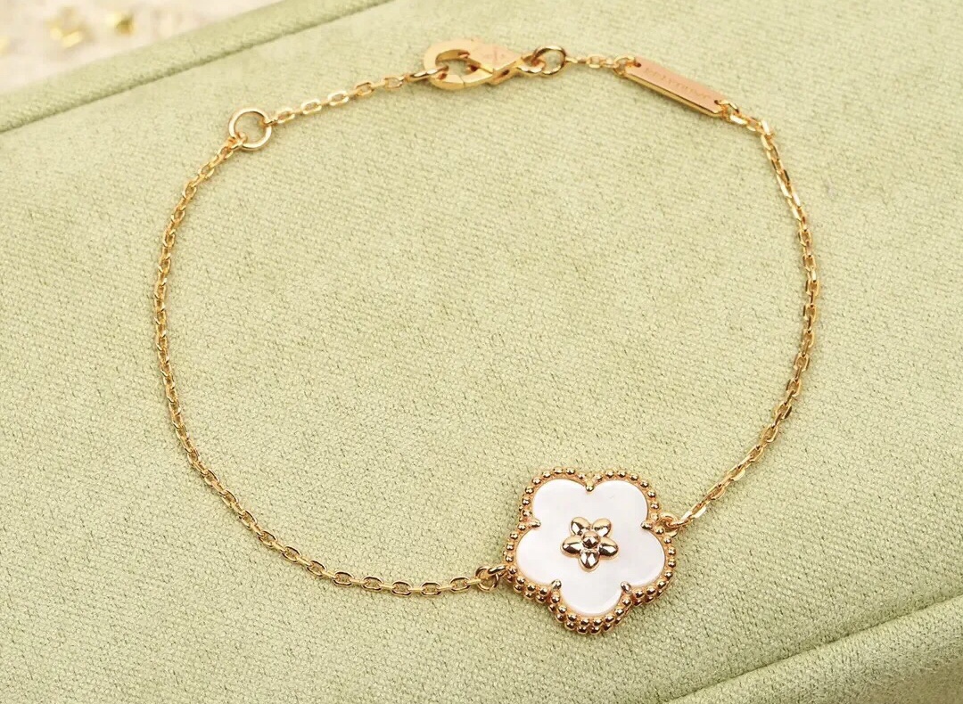 Van Cleef Arpels Bracelet L