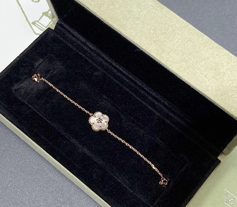 Van Cleef Arpels Bracelet L