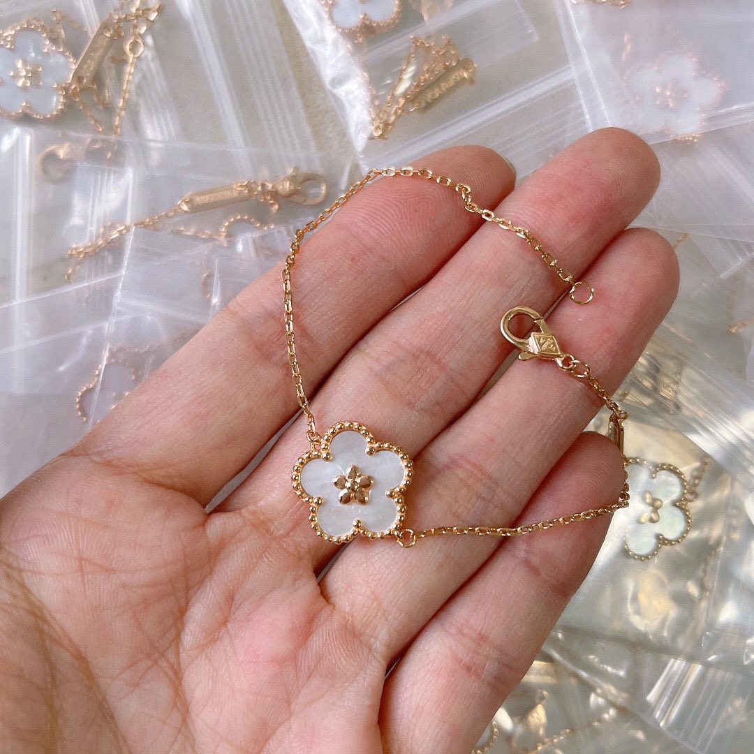 Van Cleef Arpels Bracelet L