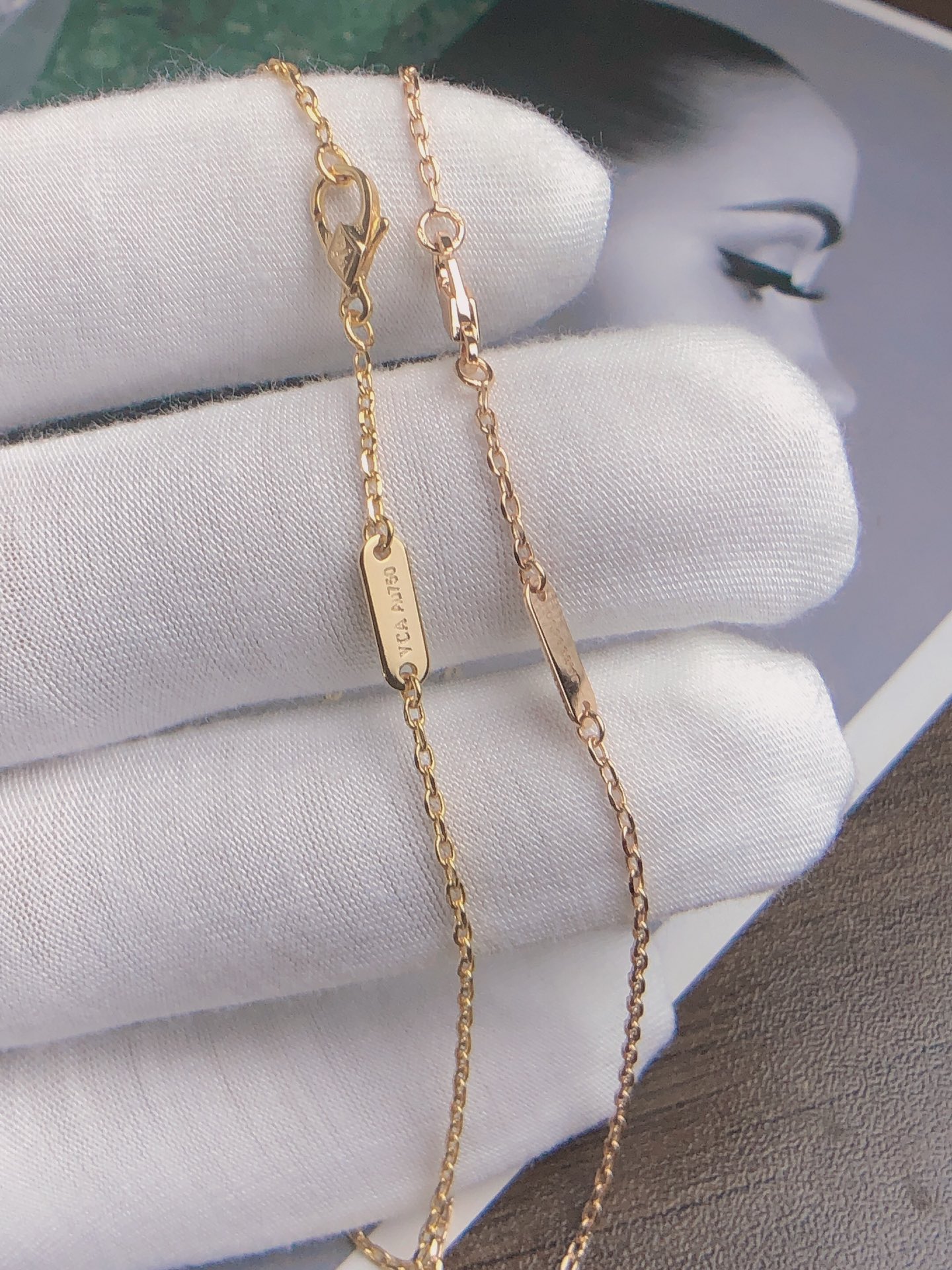 Van Cleef Arpels Necklace Black