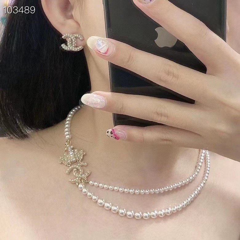 Chanel Necklace Pearl