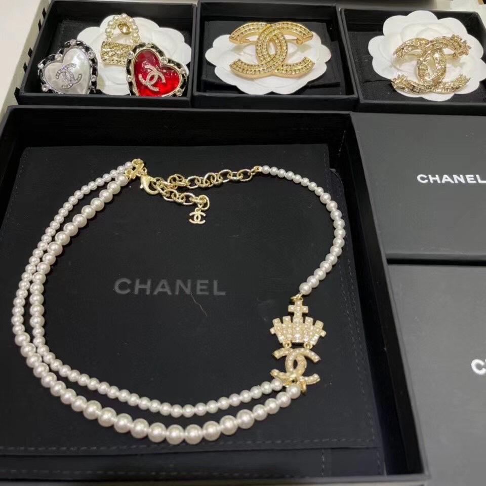 Chanel Necklace Pearl