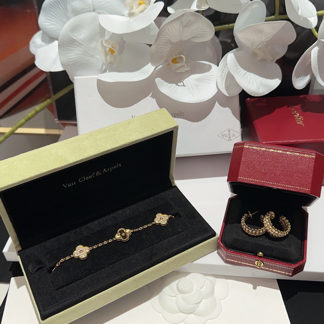 Cartier Bracelet Diamond