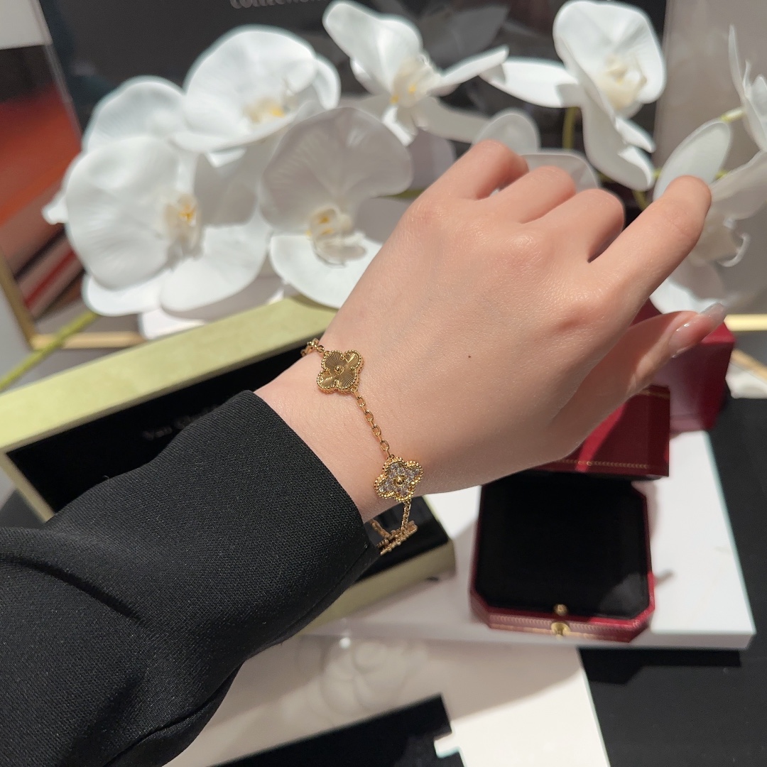 Cartier Bracelet Diamond