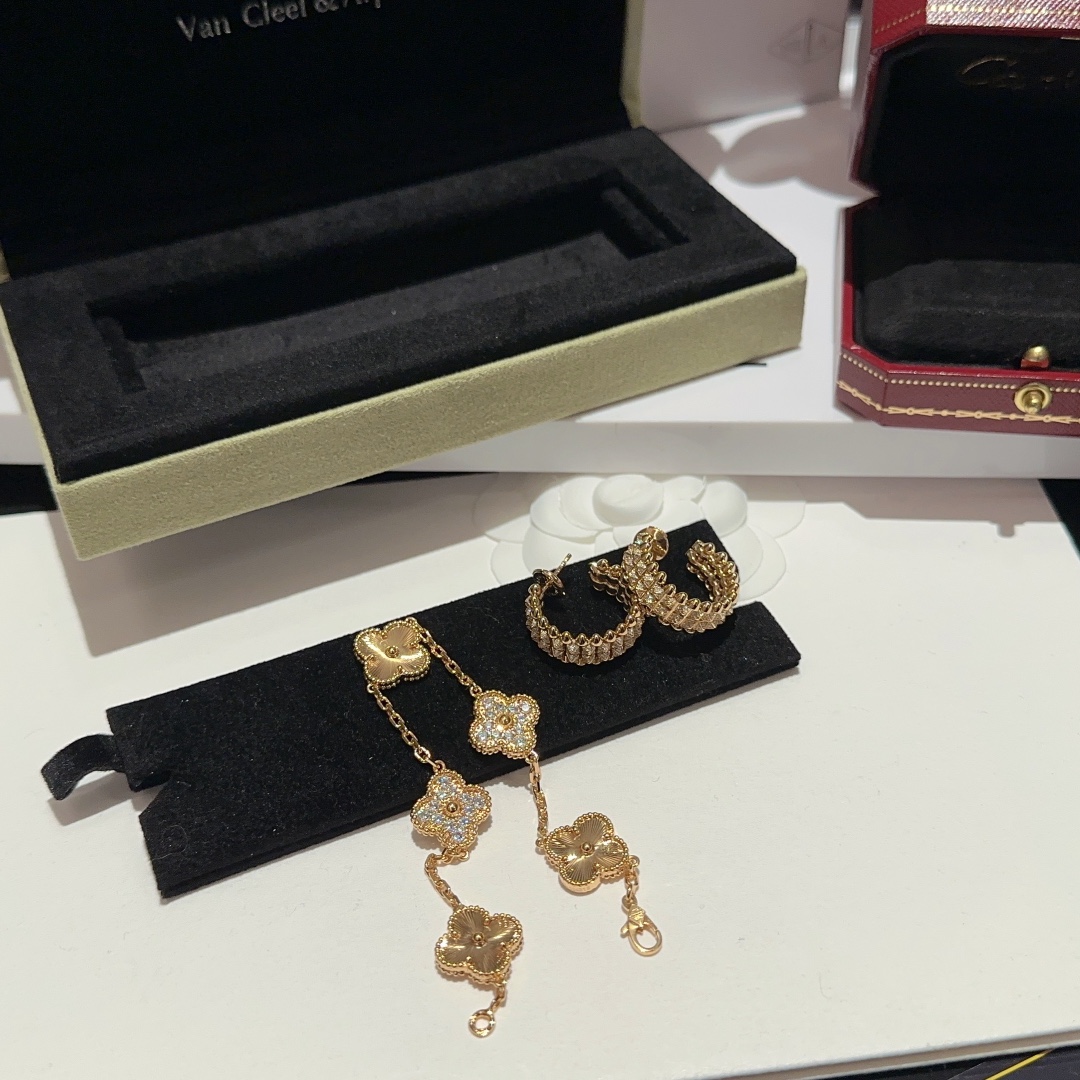 Cartier Bracelet Diamond